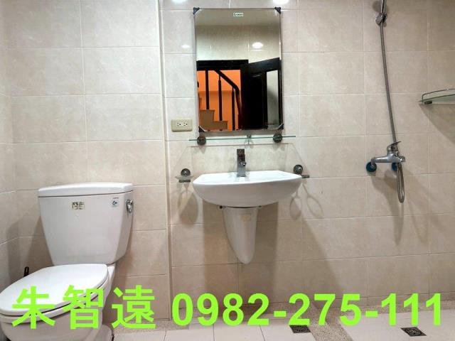 中西區透天-10